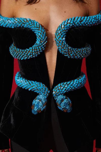 Look 3